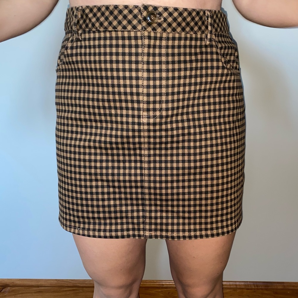 Kendall & Kylie checkered skirt